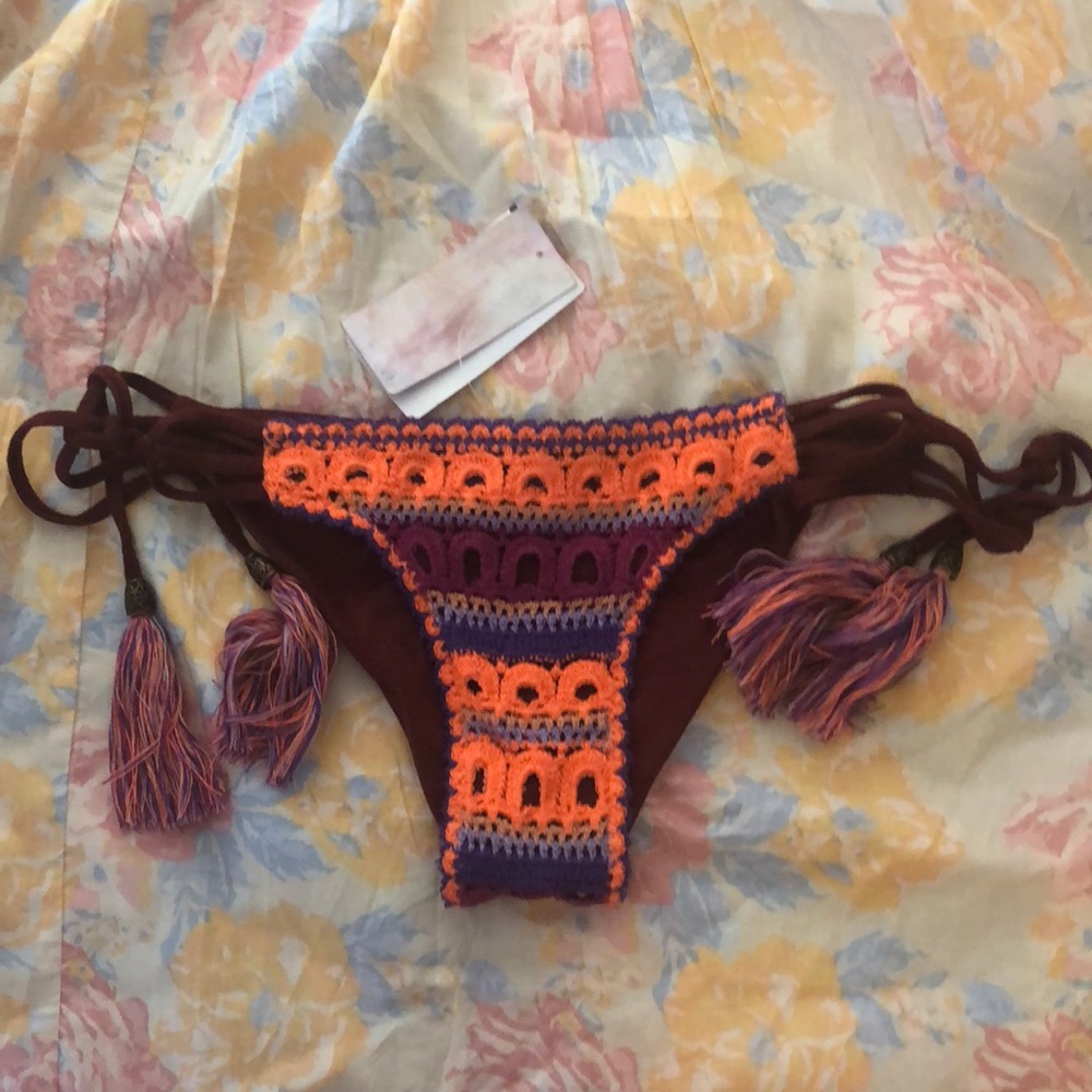 NWT Ale bikini bottoms